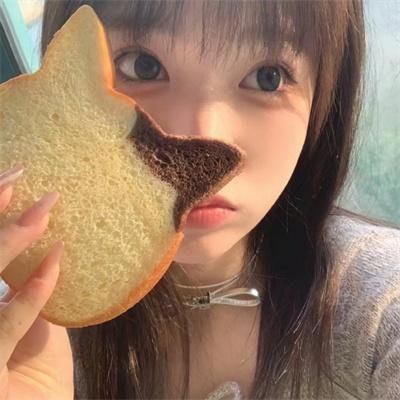 订婚宴上全家人的祝福